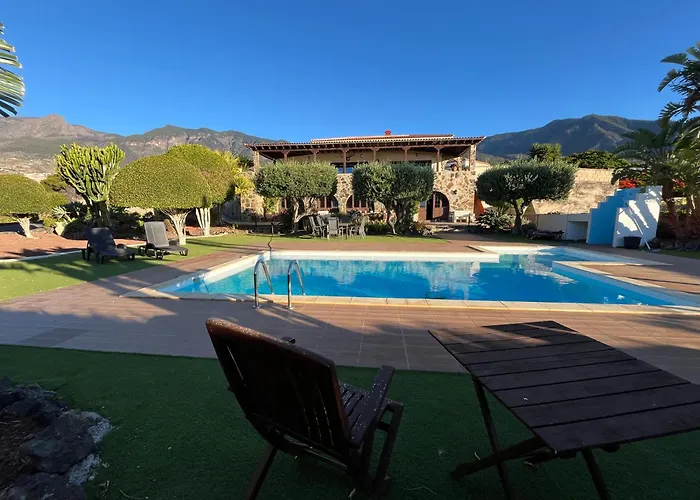 Tomillos Канделария