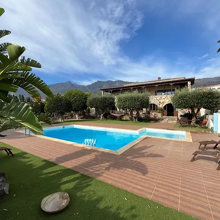 Tomillos קנדלריה